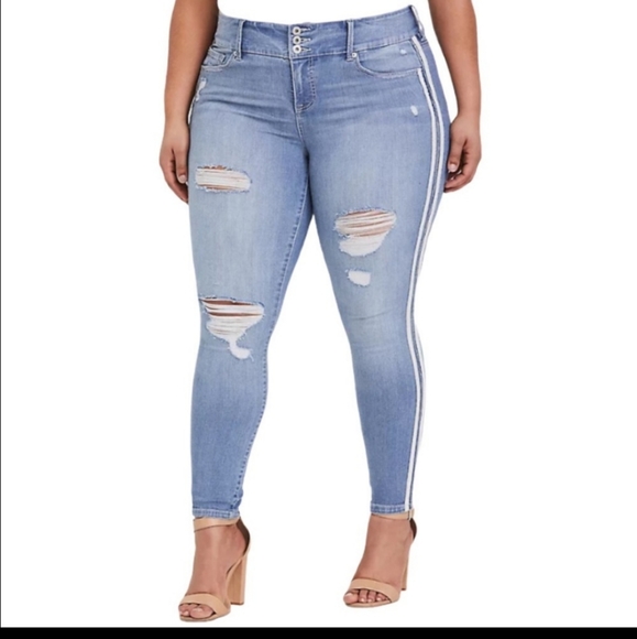NWOT Torrid Size 28 Premium Jegging - Picture 1 of 4